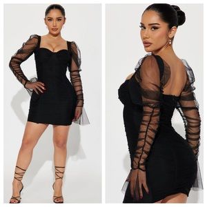 NEW Fashion Nova Black ruched bodycon dress
